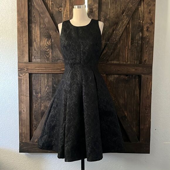 Ina embellished jacquard mini black  dress with side pockets back gold zipper Sm - Picture 1 of 14